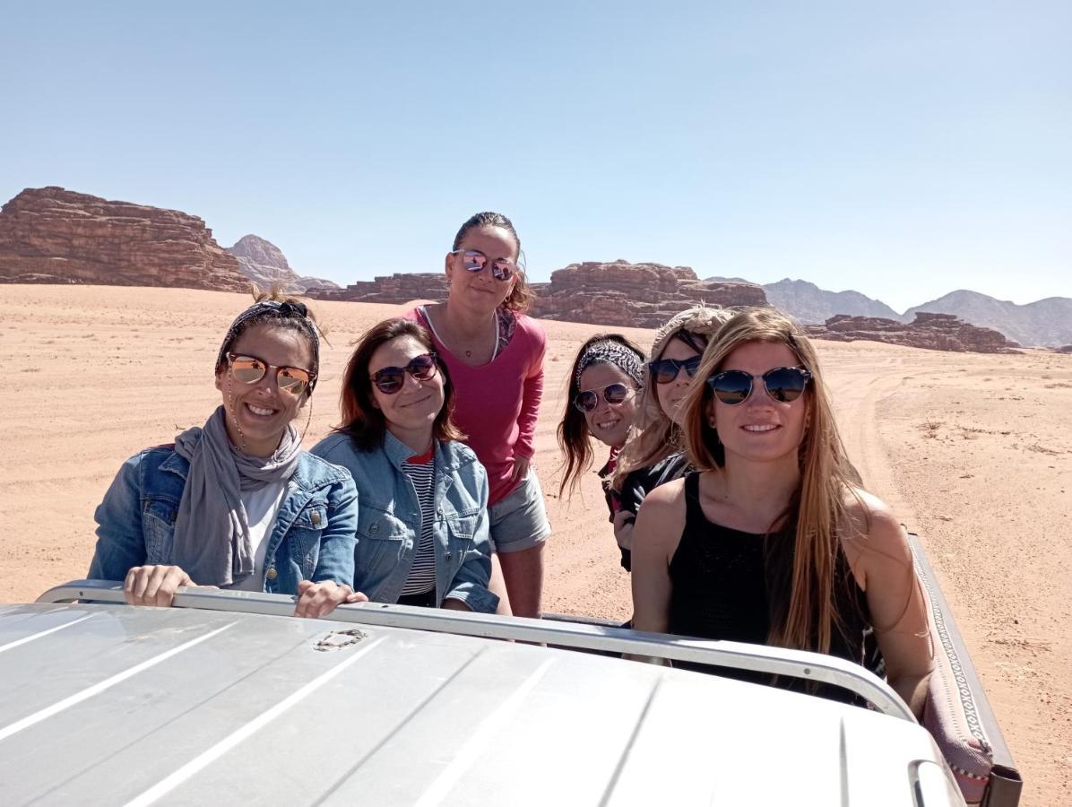 Rum Warm Bubble Camp Hotel Wadi Rum Luaran gambar