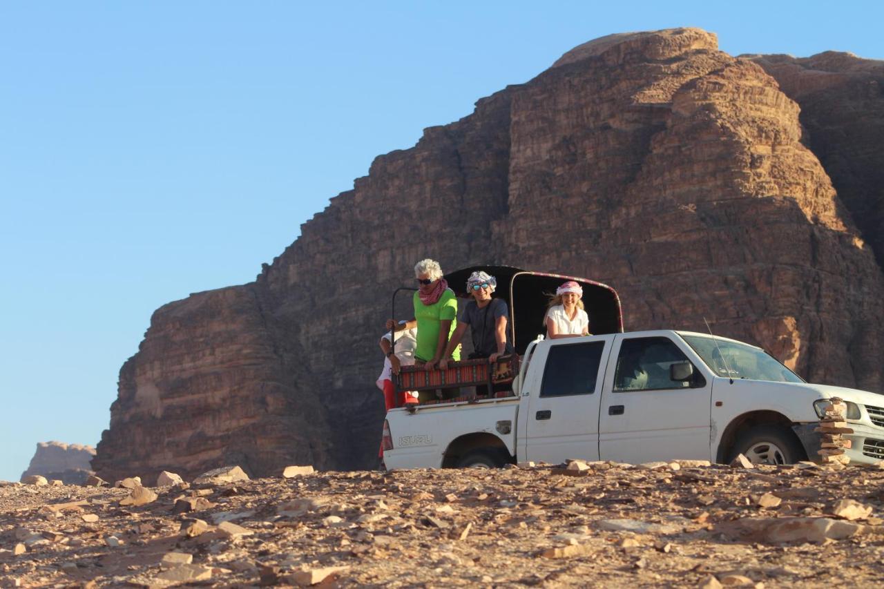 Rum Warm Bubble Camp Hotel Wadi Rum Luaran gambar