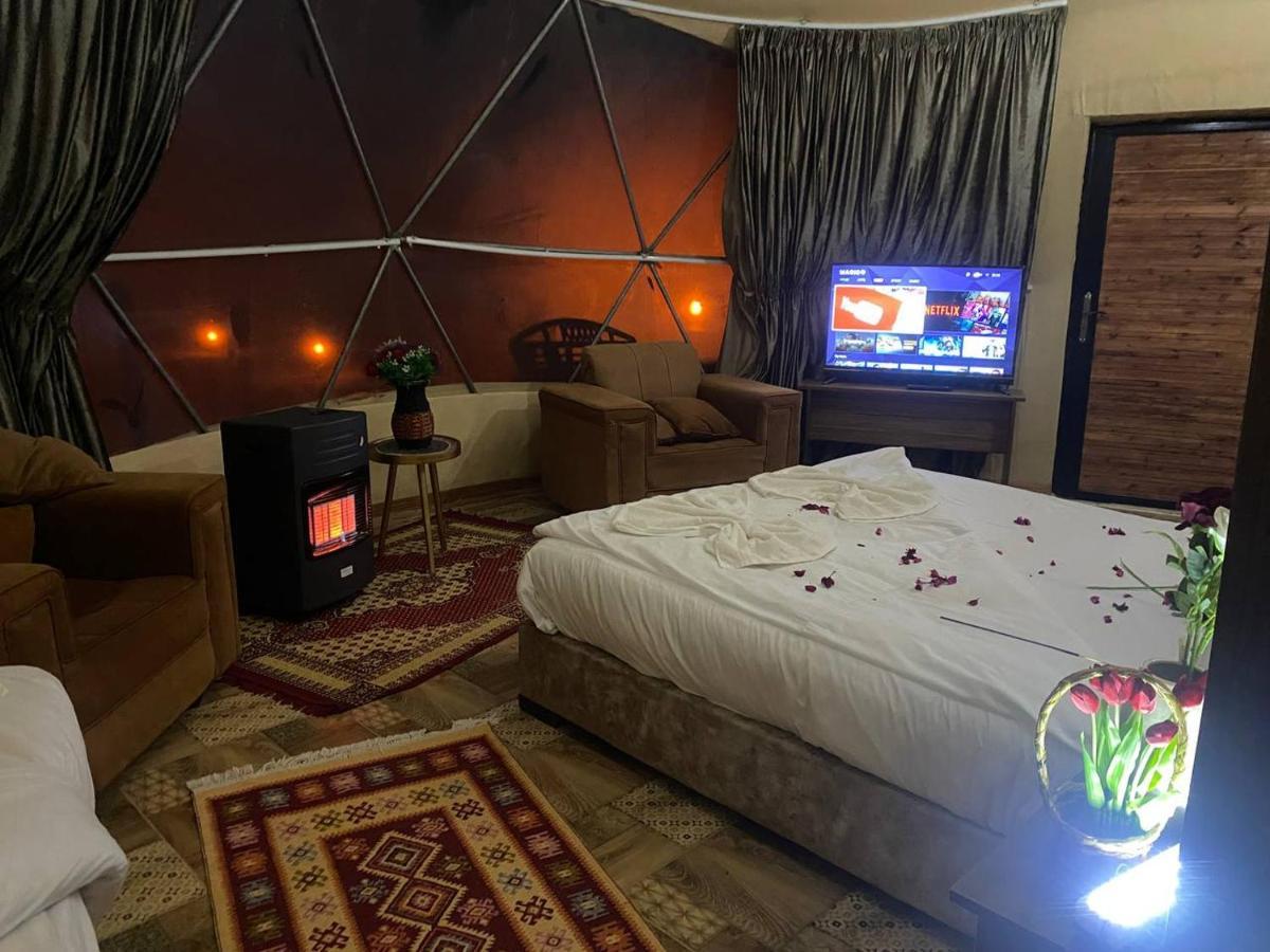 Rum Warm Bubble Camp Hotel Wadi Rum Luaran gambar