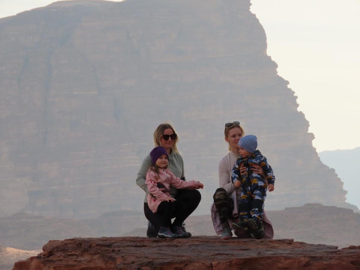 Rum Warm Bubble Camp Hotel Wadi Rum Luaran gambar