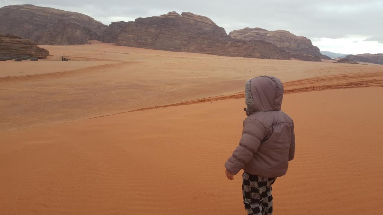 Rum Warm Bubble Camp Hotel Wadi Rum Luaran gambar