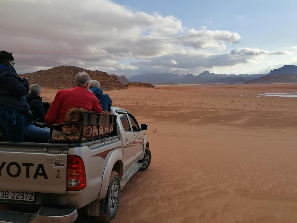 Rum Warm Bubble Camp Hotel Wadi Rum Luaran gambar